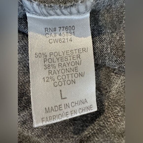 Chaser Gray Sleeveless Top with Colorful Peace Sign Size L - Picture 10 of 12